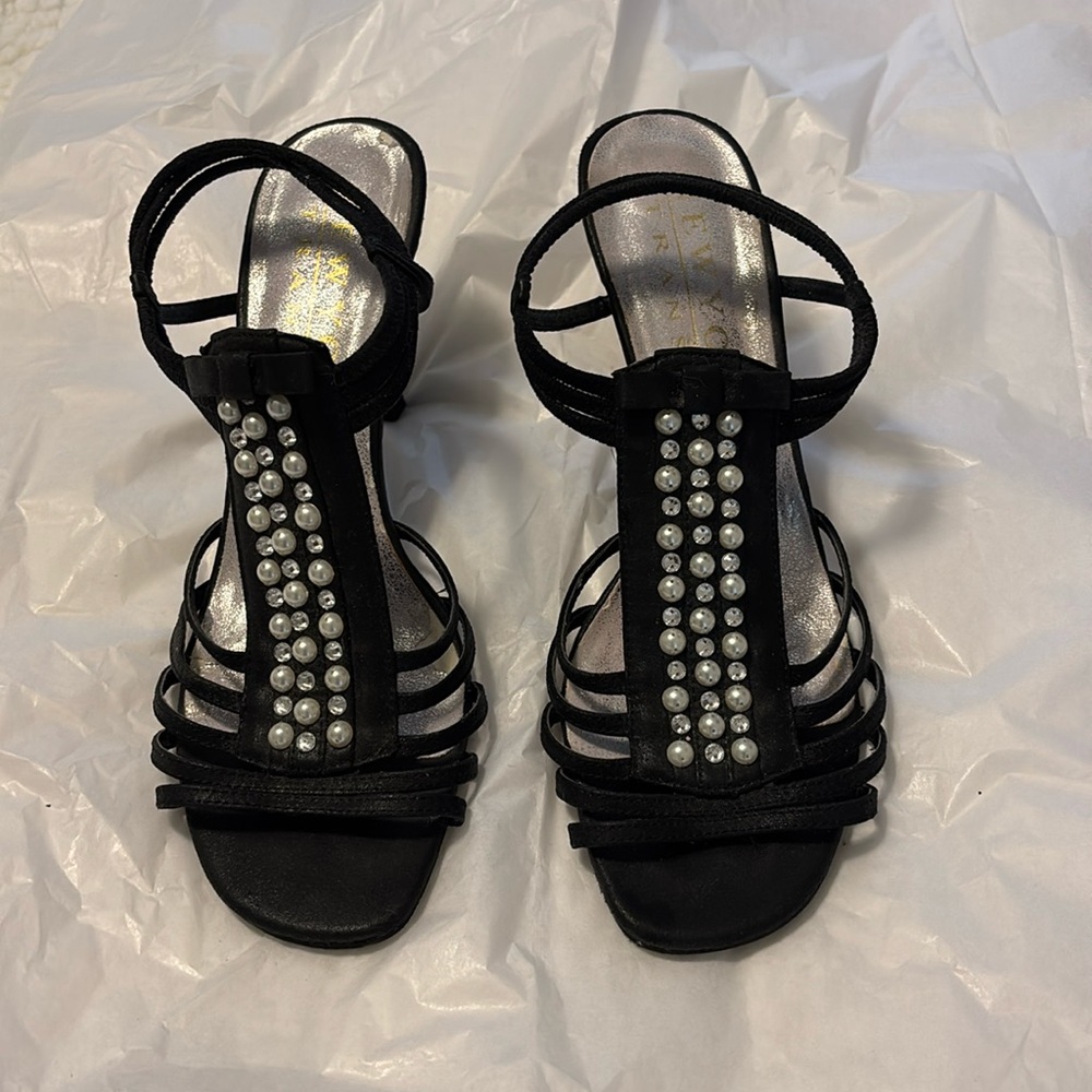 Dressy strappy sandals with beads and stones.